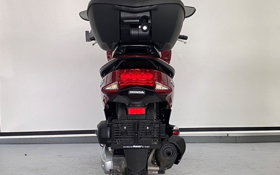 Gebrauchtmotorrad Honda PCX125 - Bild 8