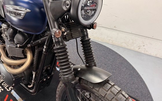 Gebrauchtmotorrad Triumph Scrambler 900 - Bild 9