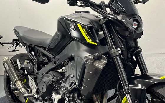 Gebrauchtmotorrad Yamaha MT-09 35kW - Bild 2