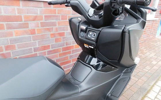 Neufahrzeug Suzuki Burgman 400 - Bild 18