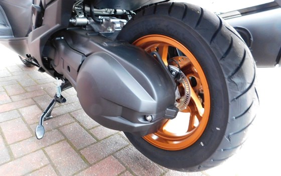 Neufahrzeug Suzuki Burgman 400 - Bild 8