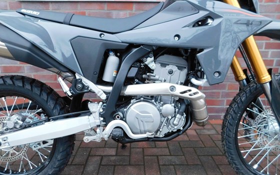 Neufahrzeug Suzuki DR-Z4S - Bild 17