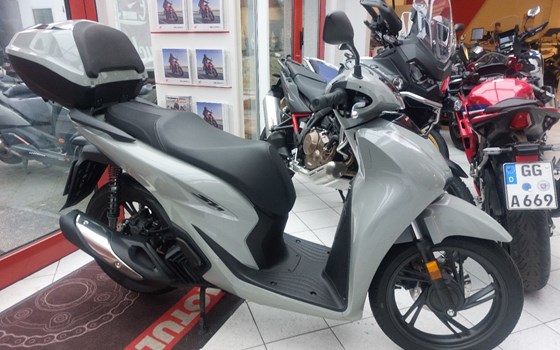Gebrauchtmotorrad Honda SH125i - Bild 1