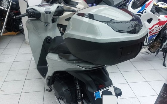 Gebrauchtmotorrad Honda SH125i - Bild 5