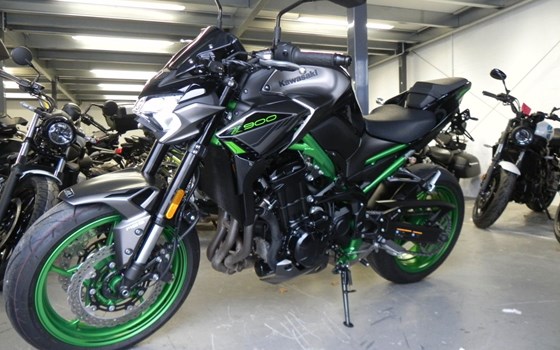Gebrauchtmotorrad Kawasaki Z900 - Bild 1