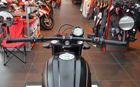 Gebrauchtmotorrad Ducati Scrambler Italia Independent - Bild 16