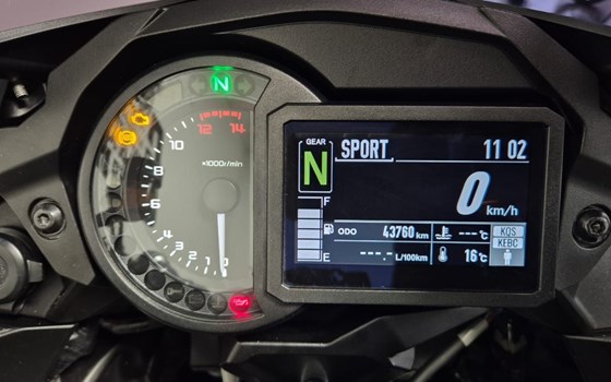 Gebrauchtmotorrad Kawasaki Ninja H2 SX SE+ - Bild 10