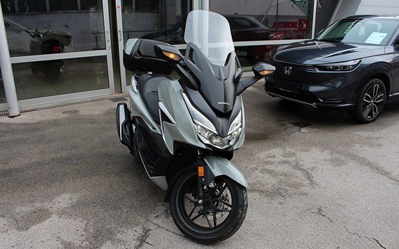 Gebrauchtmotorrad Honda Forza 350 - Bild 1