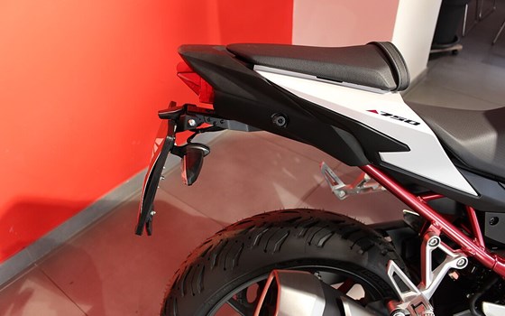 Neufahrzeug Honda CB750 Hornet - Bild 4