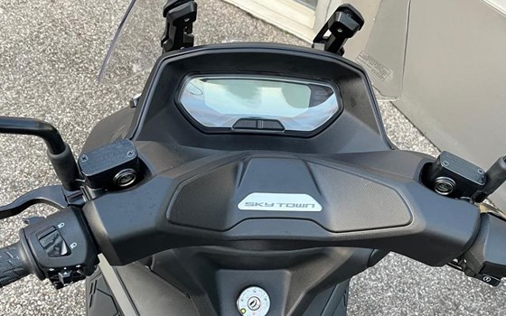 Neufahrzeug Kymco Sky Town 125i ABS - Bild 8