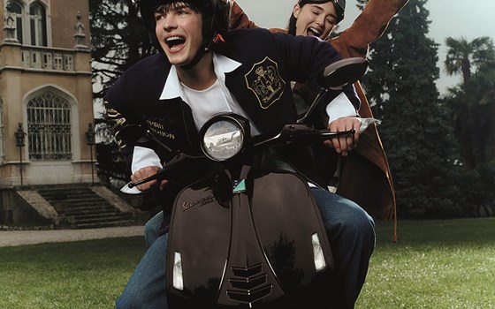 Neufahrzeug Vespa 946 - Bild 1