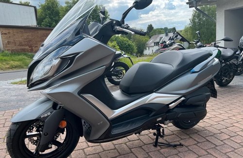Neumotorrad Kymco New Downtown 125i ABS