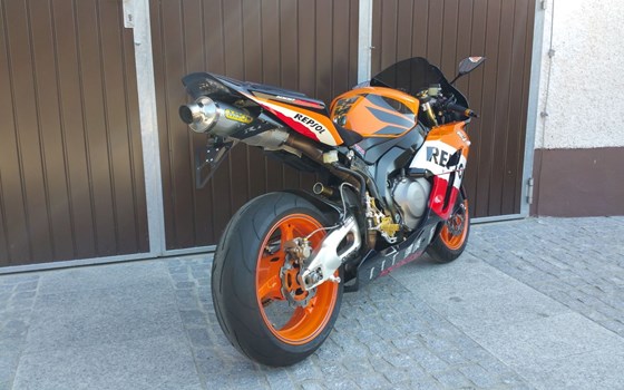 Gebrauchtmotorrad Honda CBR1000RR Fireblade - Bild 5