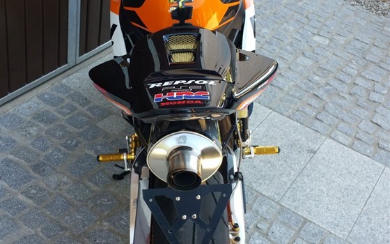 Gebrauchtmotorrad Honda CBR1000RR Fireblade - Bild 6