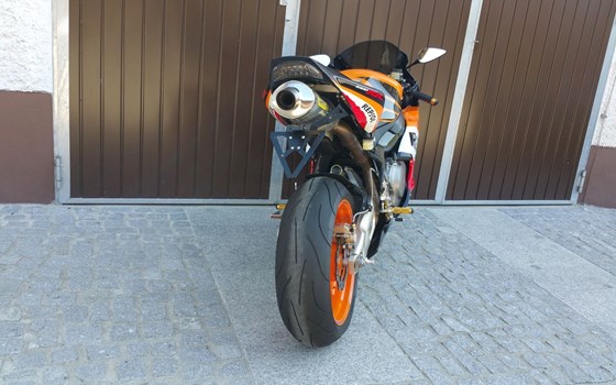 Gebrauchtmotorrad Honda CBR1000RR Fireblade - Bild 7