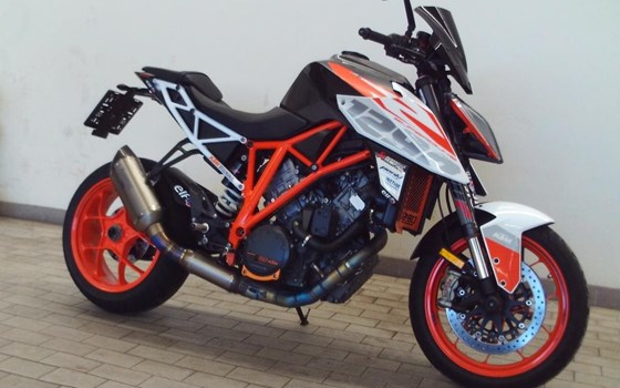Gebrauchtmotorrad KTM 1290 Super Duke R - Bild 2