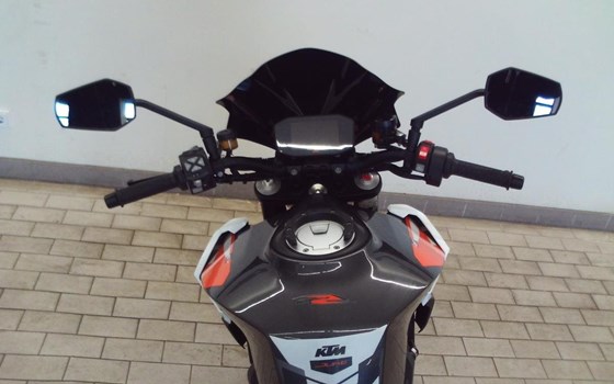 Gebrauchtmotorrad KTM 1290 Super Duke R - Bild 8