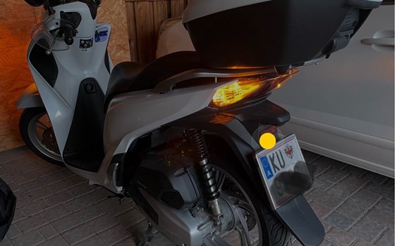 Gebrauchtmotorrad Honda SH125i - Bild 5