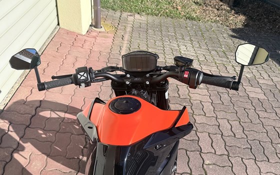 Gebrauchtmotorrad KTM 890 Duke - Bild 3