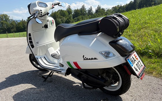 Gebrauchtmotorrad Vespa GTS 300 - Bild 8