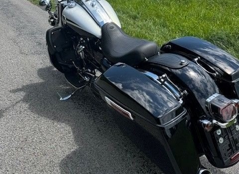 Gebrauchtmotorrad Harley-Davidson CVO Road King FLHRSE - Bild 9