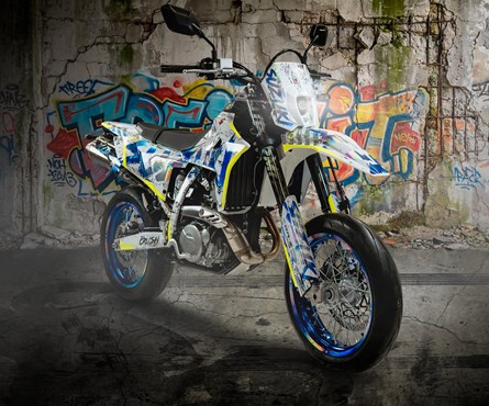 Neumotorrad Suzuki DR-Z4SM