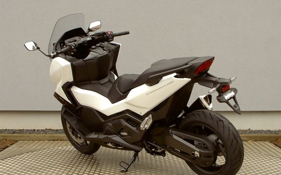 Neufahrzeug Honda Forza 750 - Bild 6