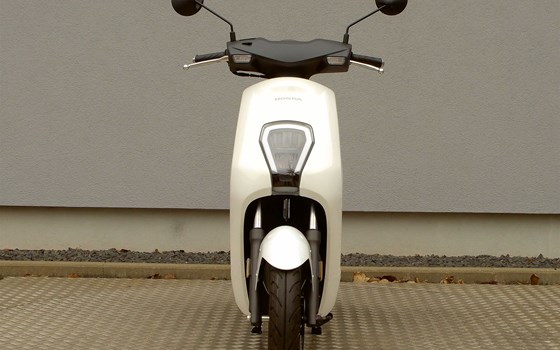 Gebrauchtmotorrad Honda EM1 e - Bild 3