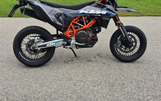 Gebrauchtmotorrad KTM 690 SMC R - Bild 2