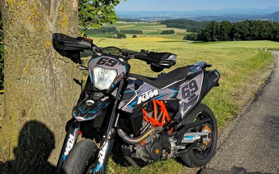 Gebrauchtmotorrad KTM 690 SMC R - Bild 8