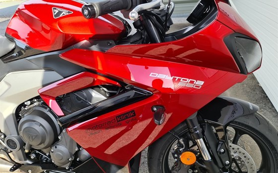 Neufahrzeug Triumph Daytona 660 - Bild 9