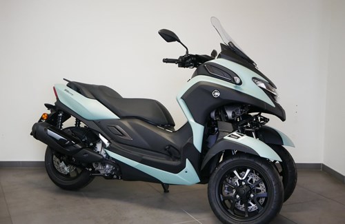 Neumotorrad Yamaha Tricity 300