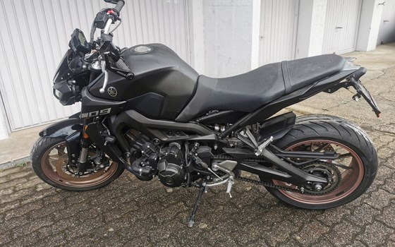 Offerta Yamaha MT-09 - Immagine 1