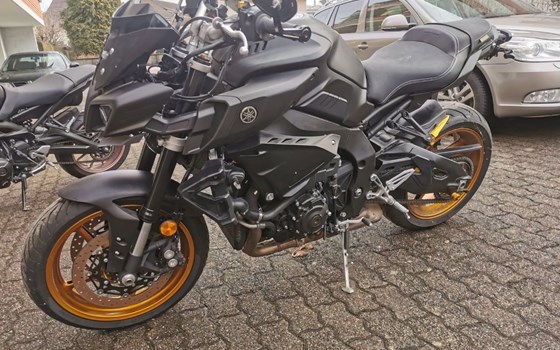 Motorrad Occasion Yamaha MT-10 - Bild 2