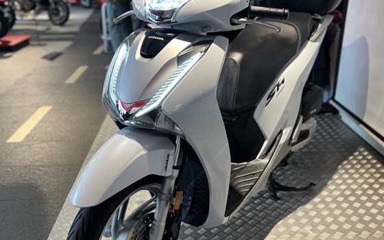 Gebrauchtmotorrad Honda SH150i - Bild 2