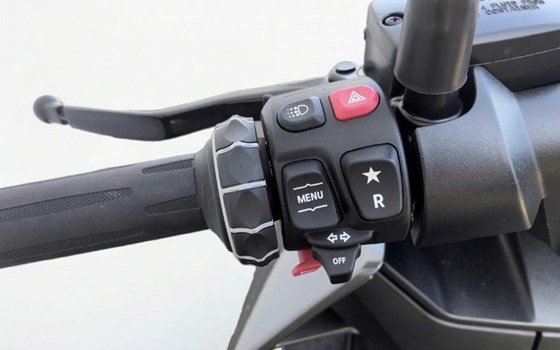 Gebrauchtmotorrad BMW CE 04 - Bild 4