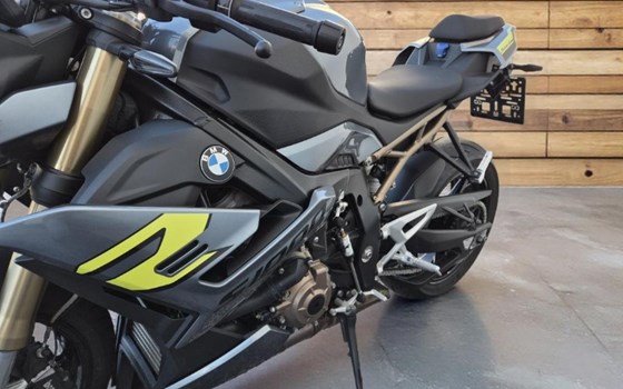 Gebrauchtmotorrad BMW S 1000 R - Bild 2