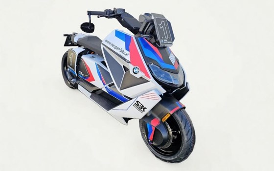 Gebrauchtmotorrad BMW CE 04 - Bild 1