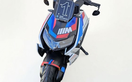 Gebrauchtmotorrad BMW CE 04 - Bild 2