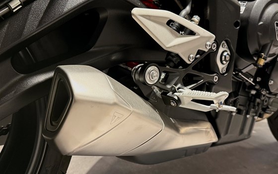 Neufahrzeug Triumph Street Triple 765 R - Bild 9