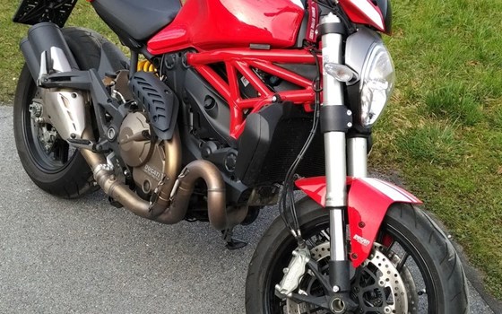 Gebrauchtmotorrad Ducati Monster 821 Stripe - Bild 2