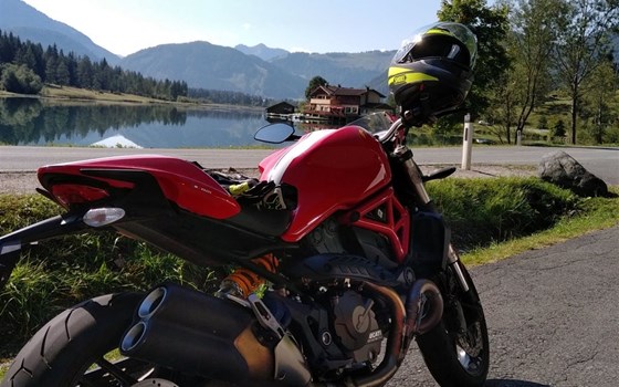 Gebrauchtmotorrad Ducati Monster 821 Stripe - Bild 8