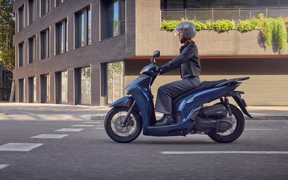 Neufahrzeug Honda SH350i - Bild 2