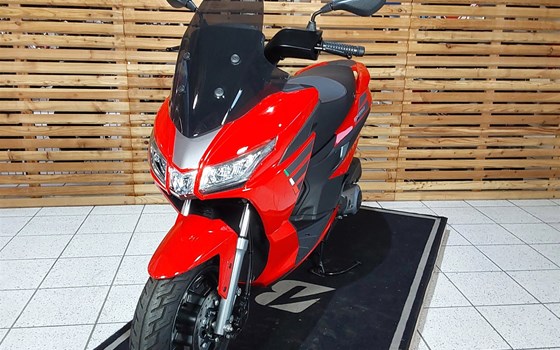 Gebrauchtmotorrad Aprilia SXR 50 - Bild 3