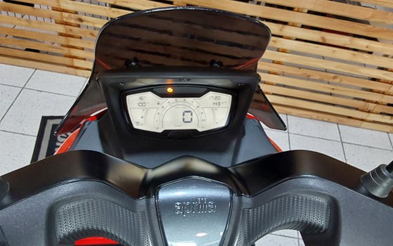 Gebrauchtmotorrad Aprilia SXR 50 - Bild 6