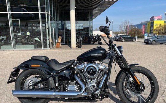 Neufahrzeug Harley-Davidson Softail Street Bob FXBB - Bild 4