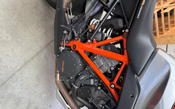 Gebrauchtmotorrad KTM 1290 Super Duke GT - Bild 9