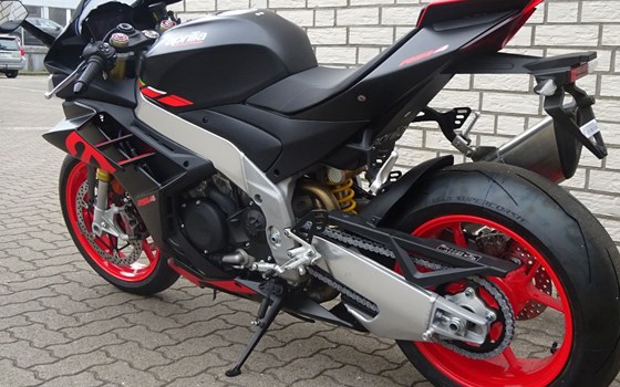 Neufahrzeug Aprilia RSV4 1100 - Bild 8