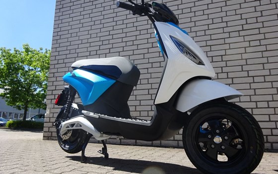 Neufahrzeug Piaggio 1 + - Bild 8