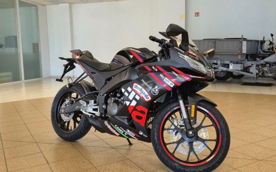 Neufahrzeug Aprilia RS 125 Replica - Bild 3